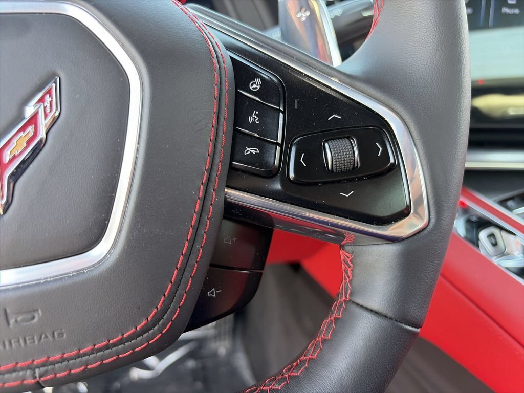 Used 2024 Chevrolet Corvette Stingray Premium Conv w/ Z51 Performance Package RWD image 16