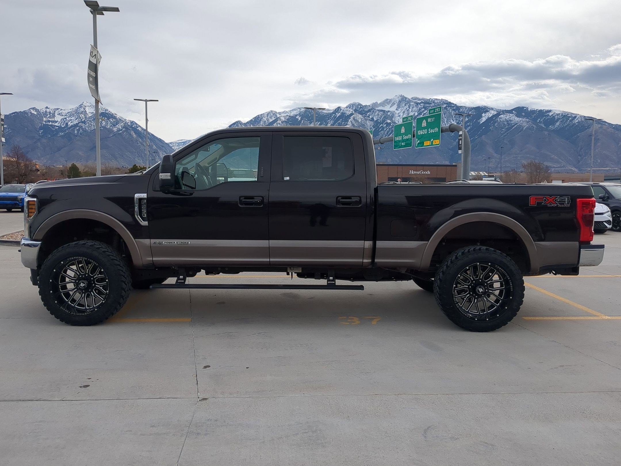 Used 2019 Ford F250 Lariat w/ Lariat Ultimate Package image 2