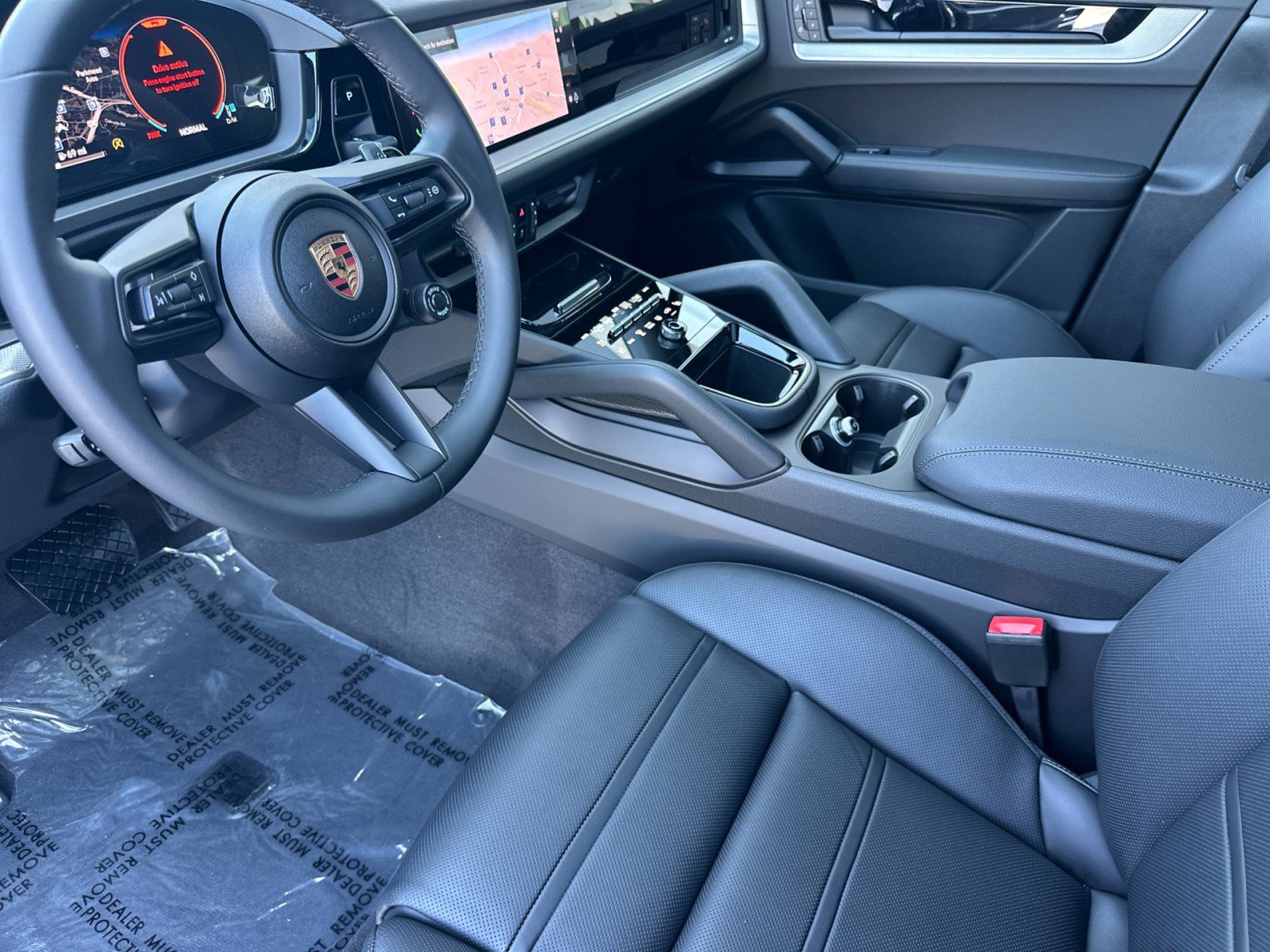 New 2026 Porsche Cayenne Coupe AWD/4WD image 4