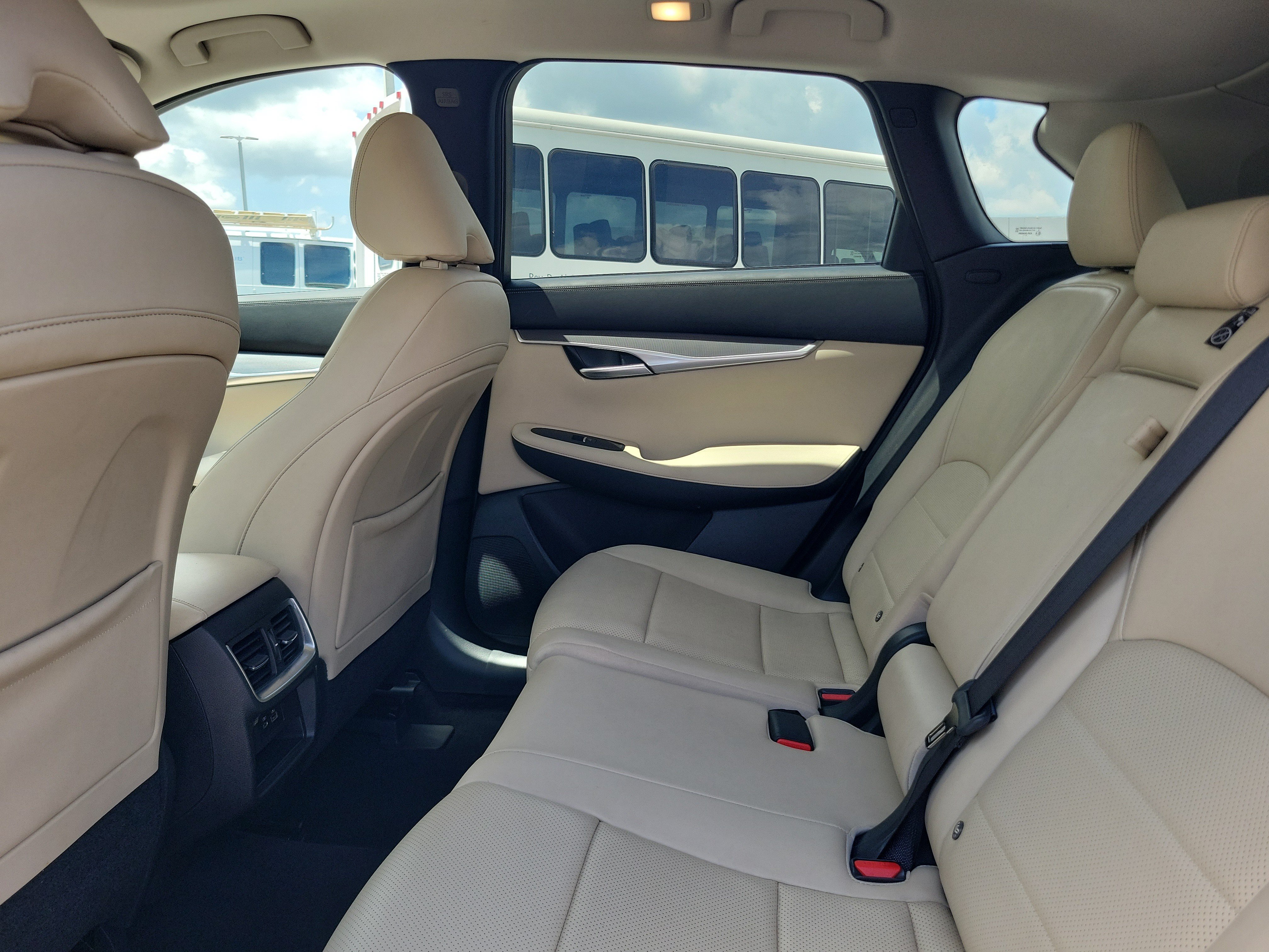 Used 2022 INFINITI QX50 Luxe FWD image 14