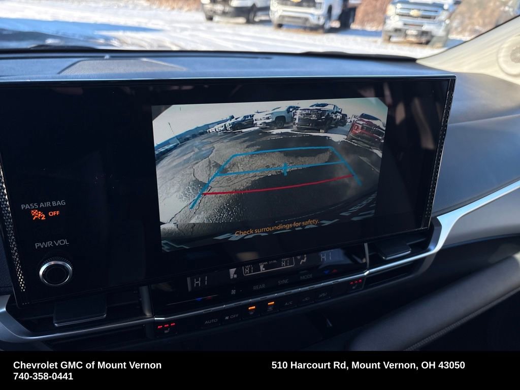 Used 2025 Toyota Sienna XLE w/ XLE Plus Package image 23