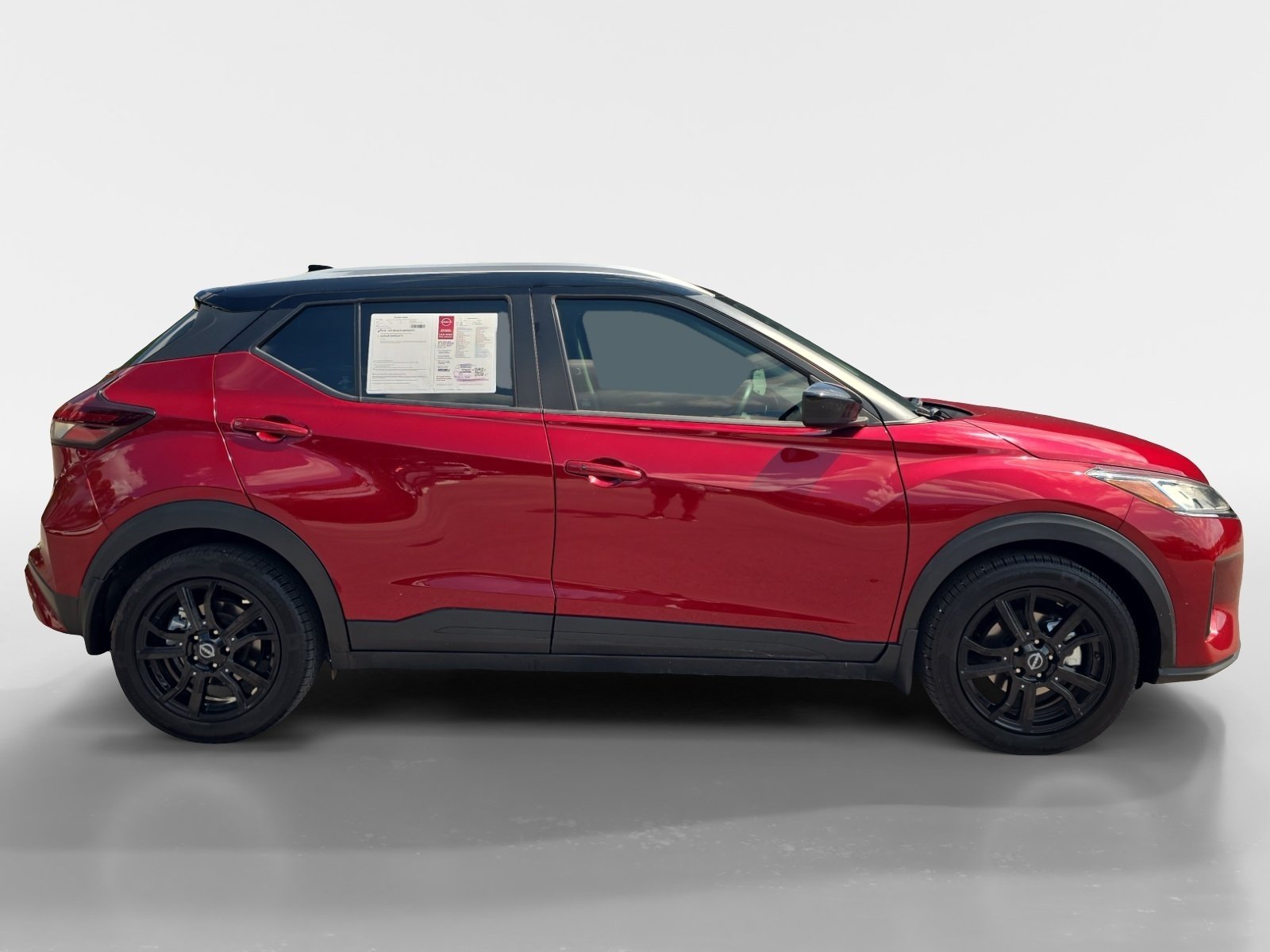 Used 2023 Nissan Kicks SV FWD image 7