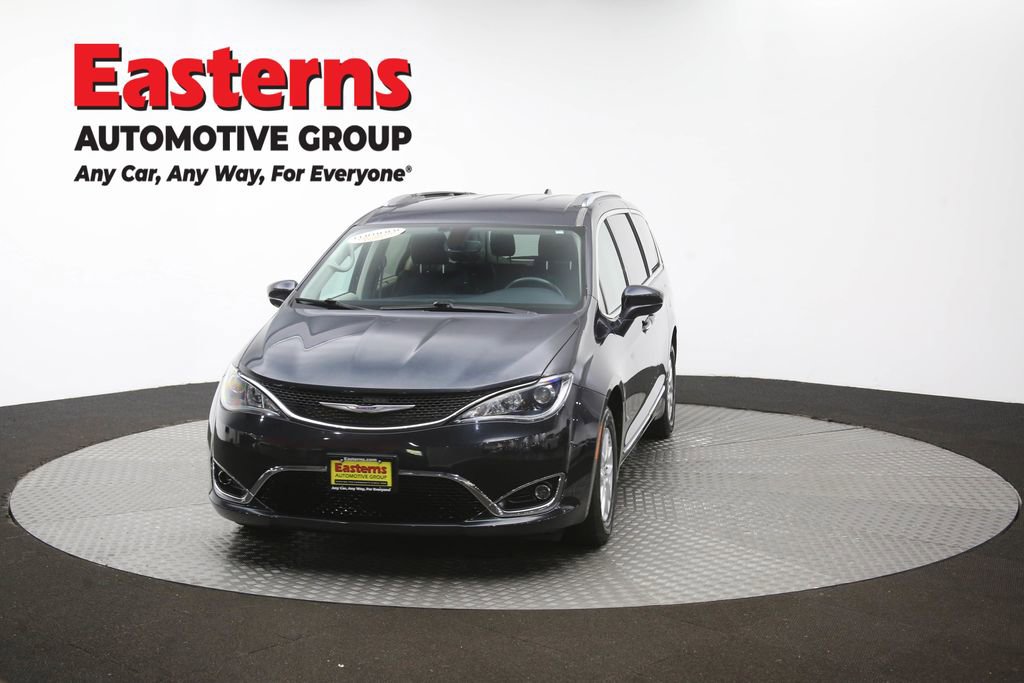 Used 2020 Chrysler Pacifica Touring-L FWD image 56