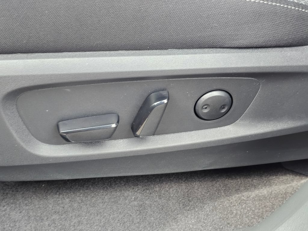 New 2026 Nissan Pathfinder SV AWD/4WD image 32