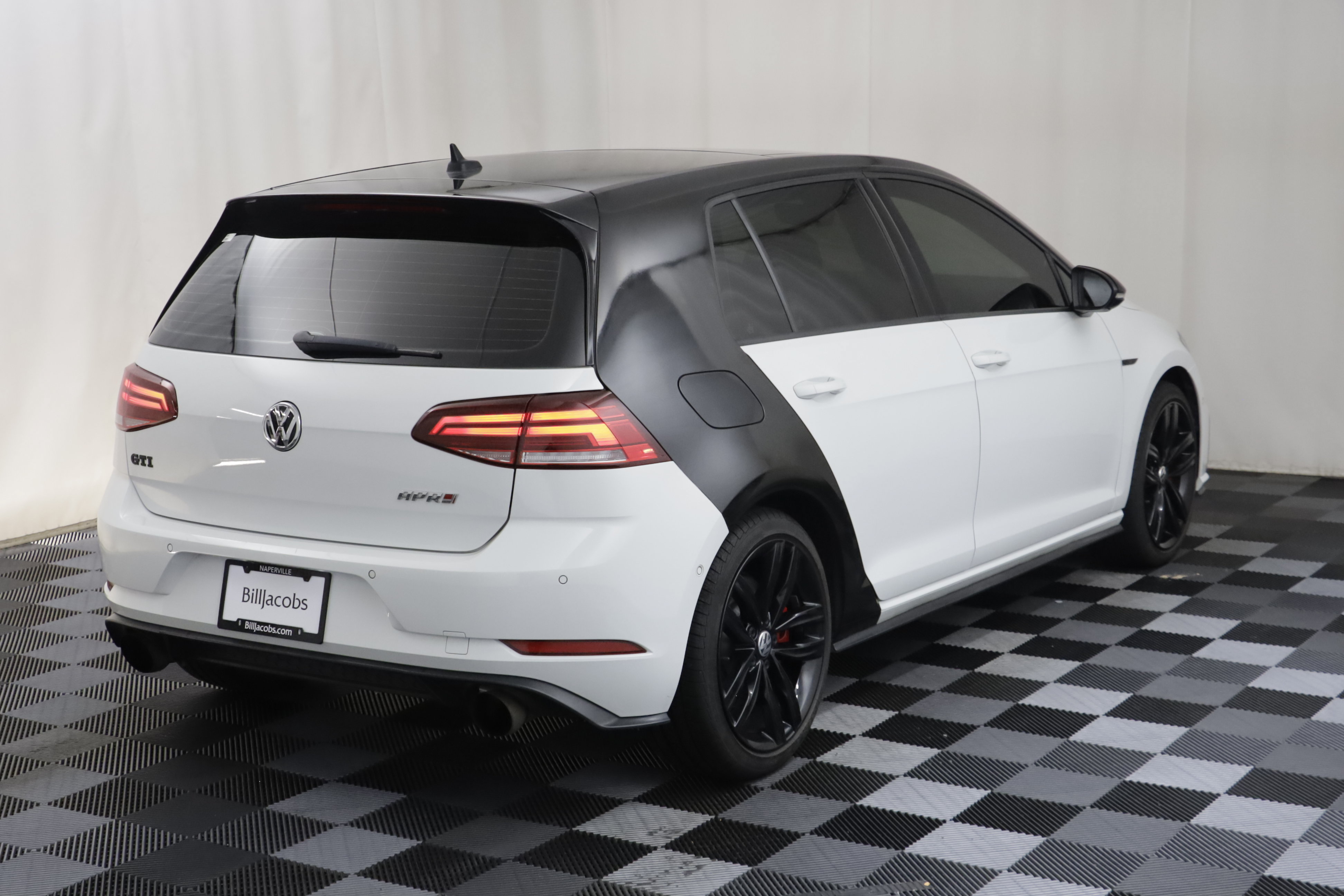 Used 2020 Volkswagen GTI Autobahn FWD image 23