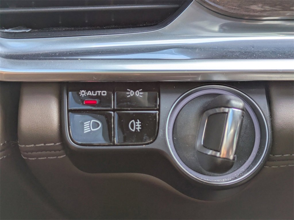 Used 2018 Porsche Panamera 4 image 29