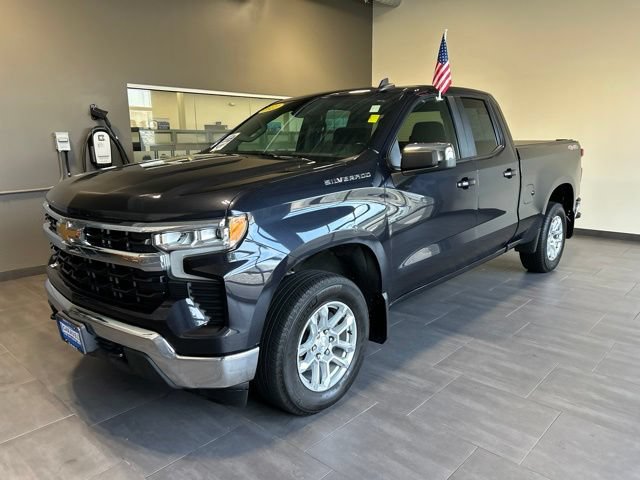 Used 2022 Chevrolet Silverado 1500 LT AWD/4WD image 30