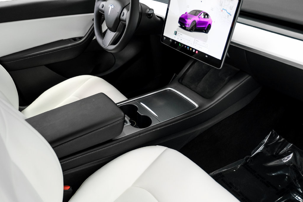 Used 2022 Tesla Model Y Performance AWD/4WD image 19