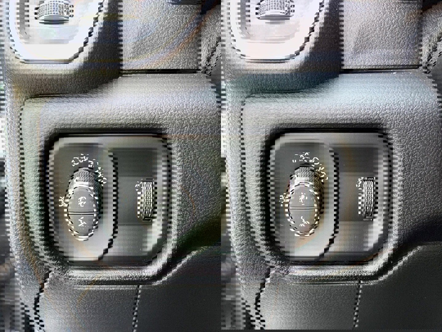 Used 2022 RAM 3500 Big Horn w/ Level A Equipment Group image 16