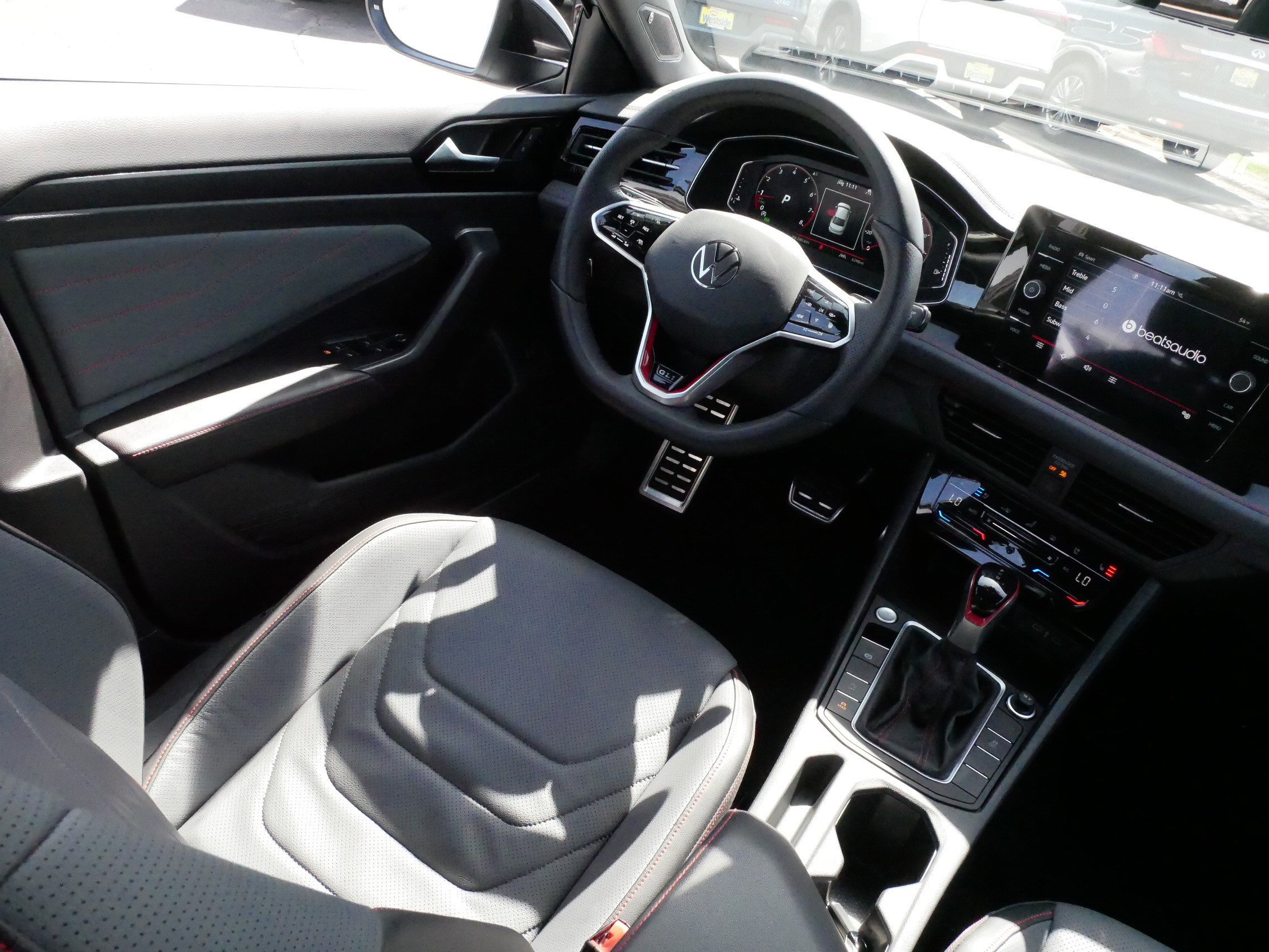 Used 2025 Volkswagen Jetta GLI Autobahn FWD image 9