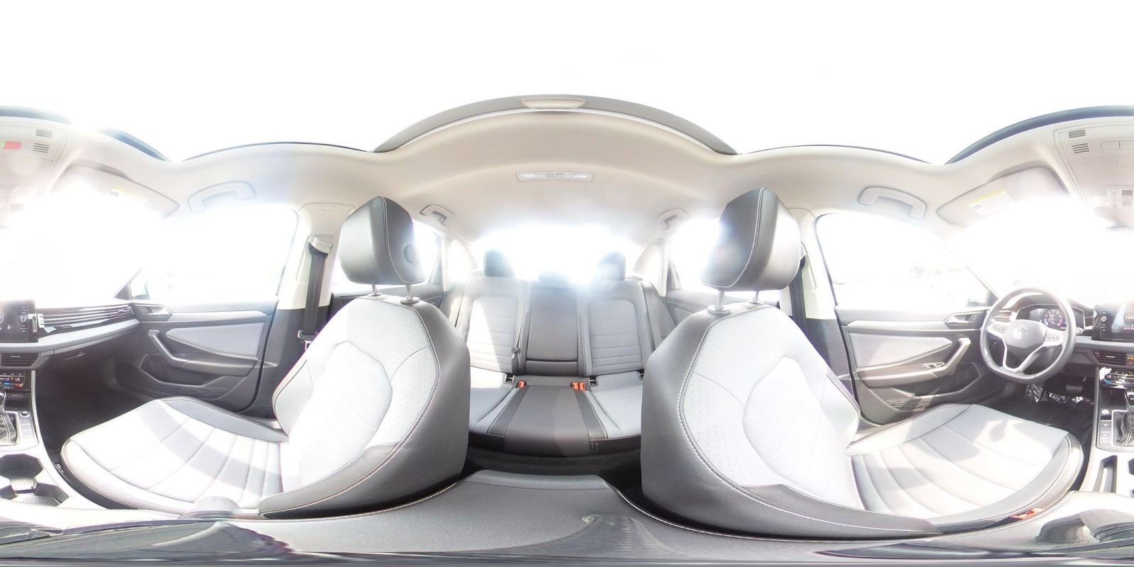 Used 2025 Volkswagen Jetta SE image 41