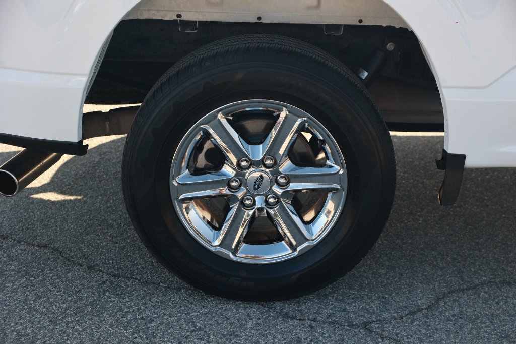 Used 2024 Ford F150 XLT w/ Equipment Group 302A MID RWD image 11