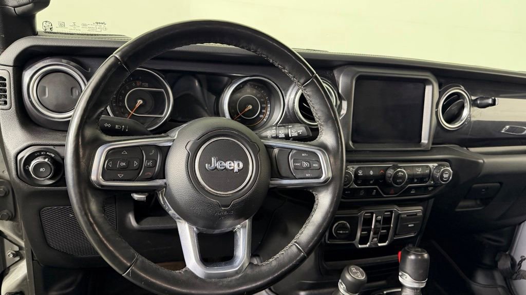 Used 2022 Jeep Wrangler Unlimited Sahara AWD/4WD image 14