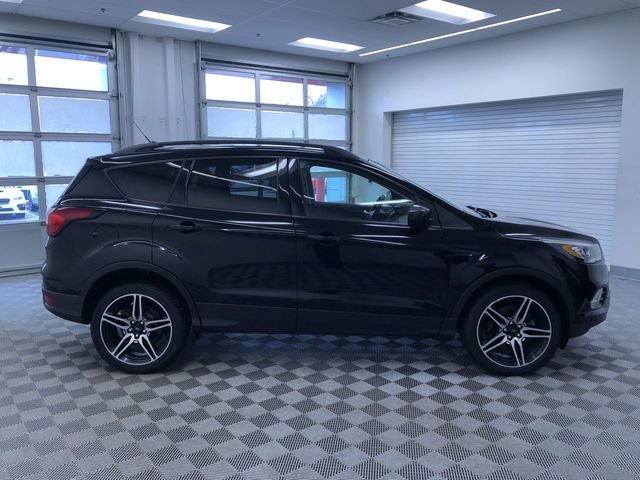 Used 2019 Ford Escape SEL w/ SEL Sport Appearance Package image 35