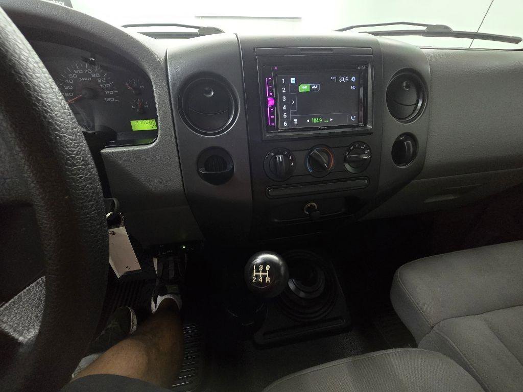 Used 2005 Ford F150 STX RWD image 15