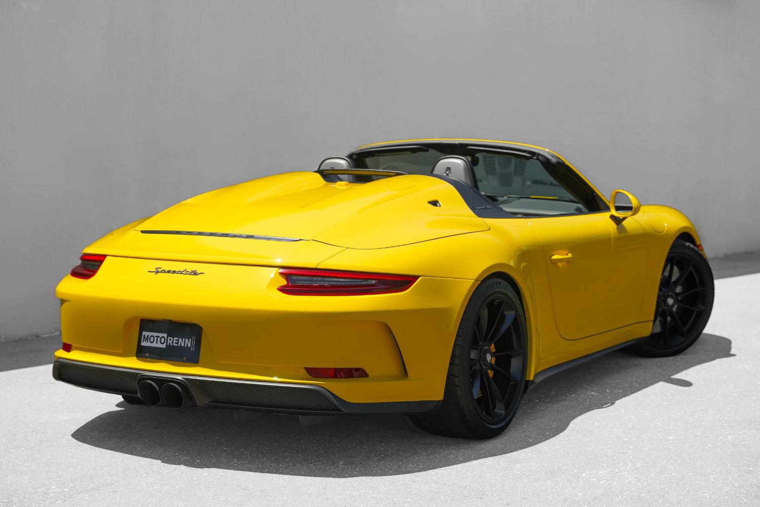 Used 2019 Porsche 911 Speedster RWD image 3