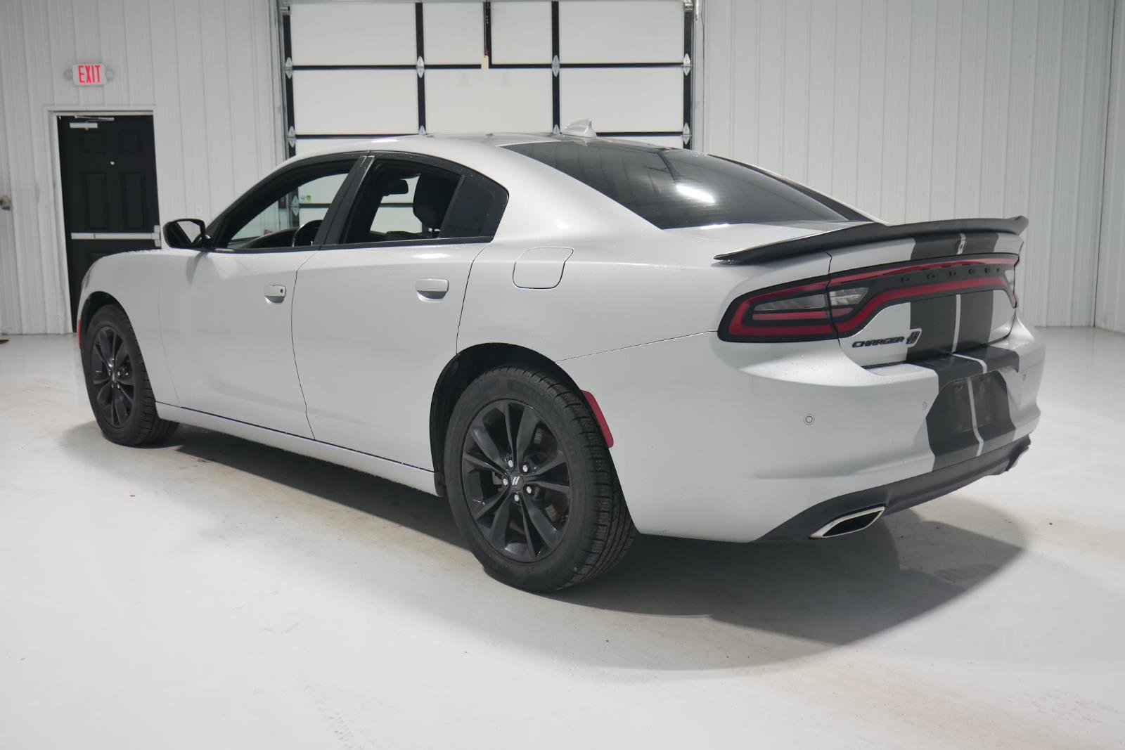 Used 2022 Dodge Charger SXT w/ Blacktop Package image 7