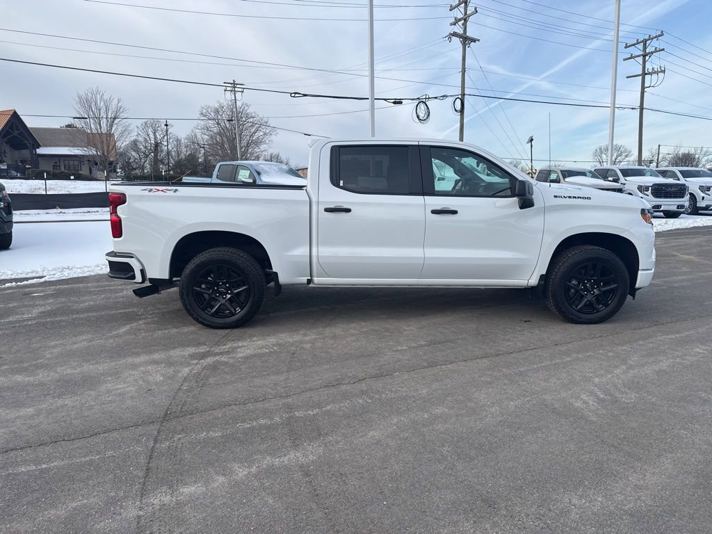 Used 2025 Chevrolet Silverado 1500 Custom w/ Turbomax Blackout Package image 6