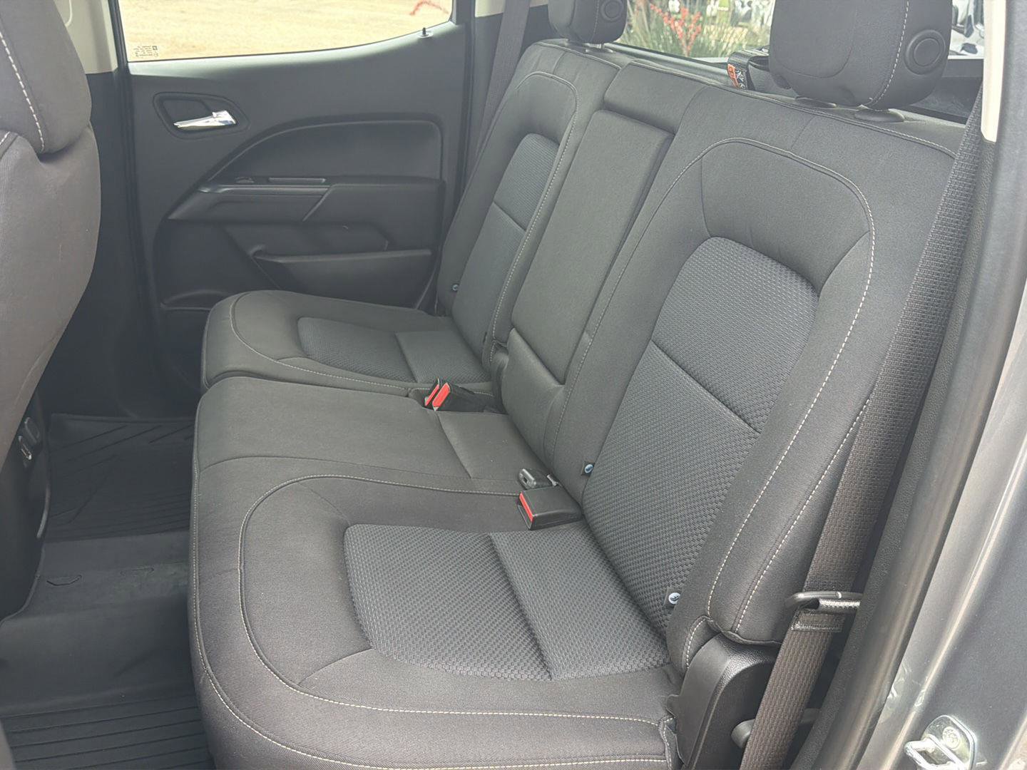 Used 2021 Chevrolet Colorado LT RWD image 15