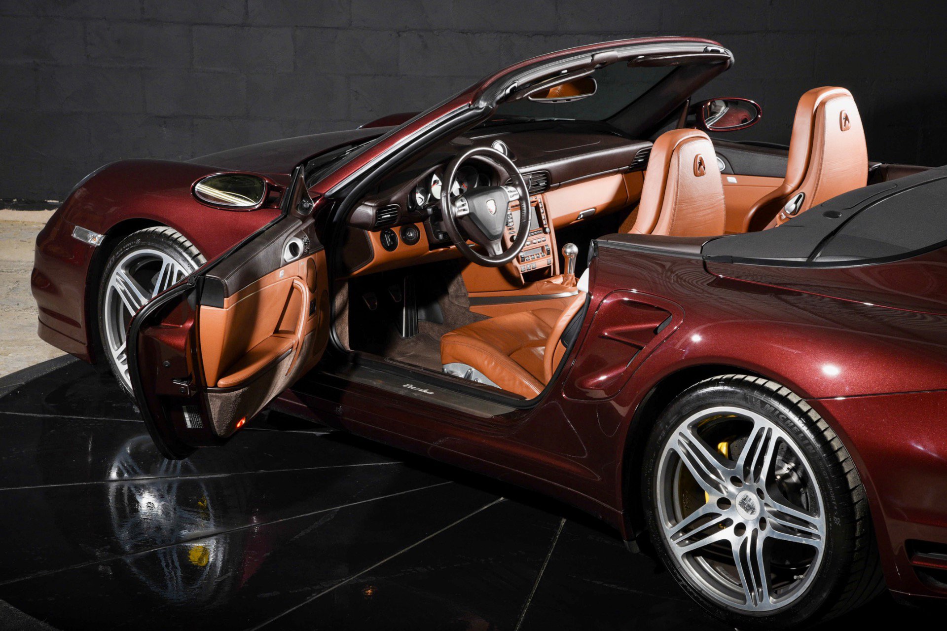 Used 2008 Porsche 911 Turbo image 16