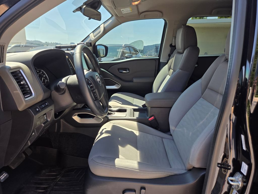 Used 2022 Nissan Frontier SV AWD/4WD image 21