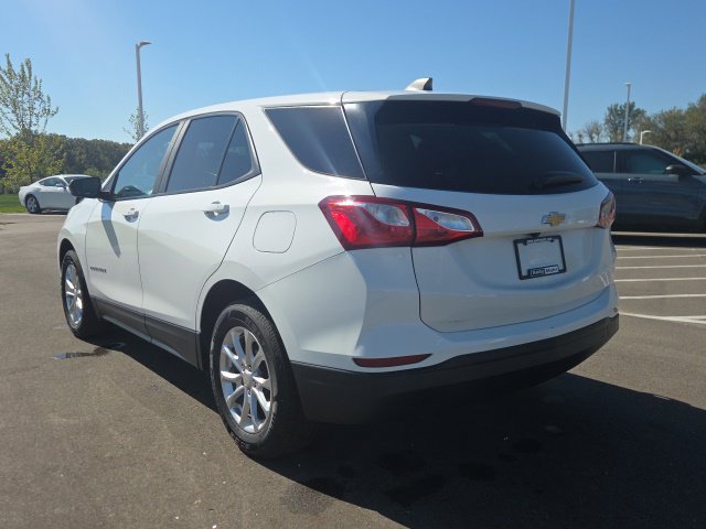 Used 2021 Chevrolet Equinox LS w/ LS Convenience Package FWD image 13