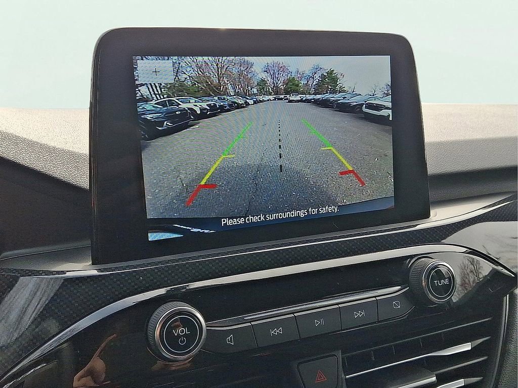 Used 2025 Ford Escape ST-Line w/ Cold Weather Package image 18