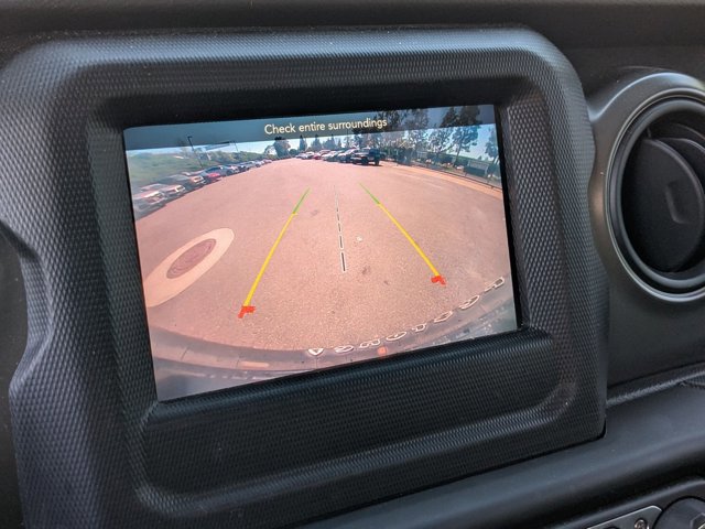 Used 2022 Jeep Wrangler Unlimited Willys image 13