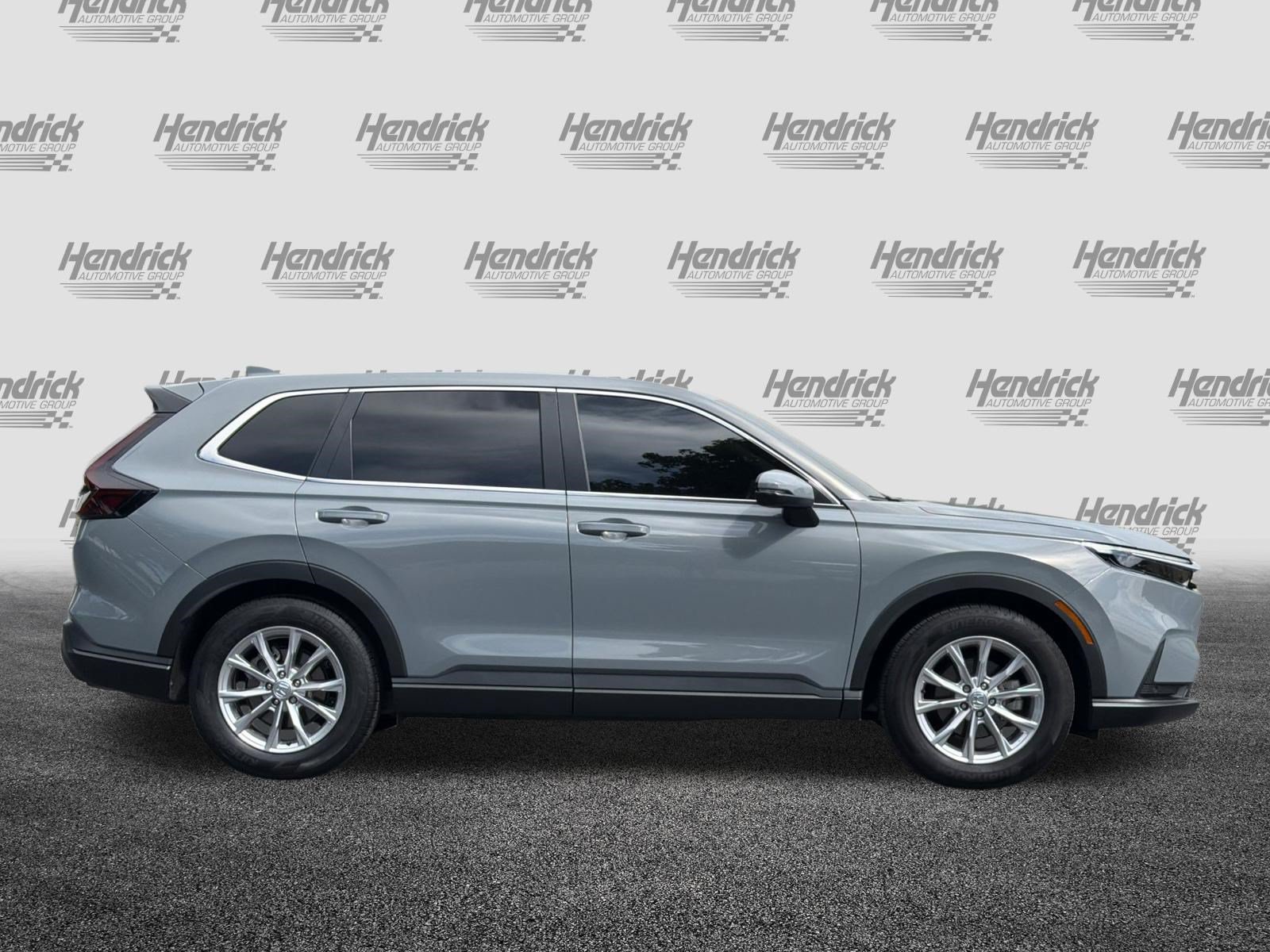 Used 2023 Honda CR-V EX-L image 3