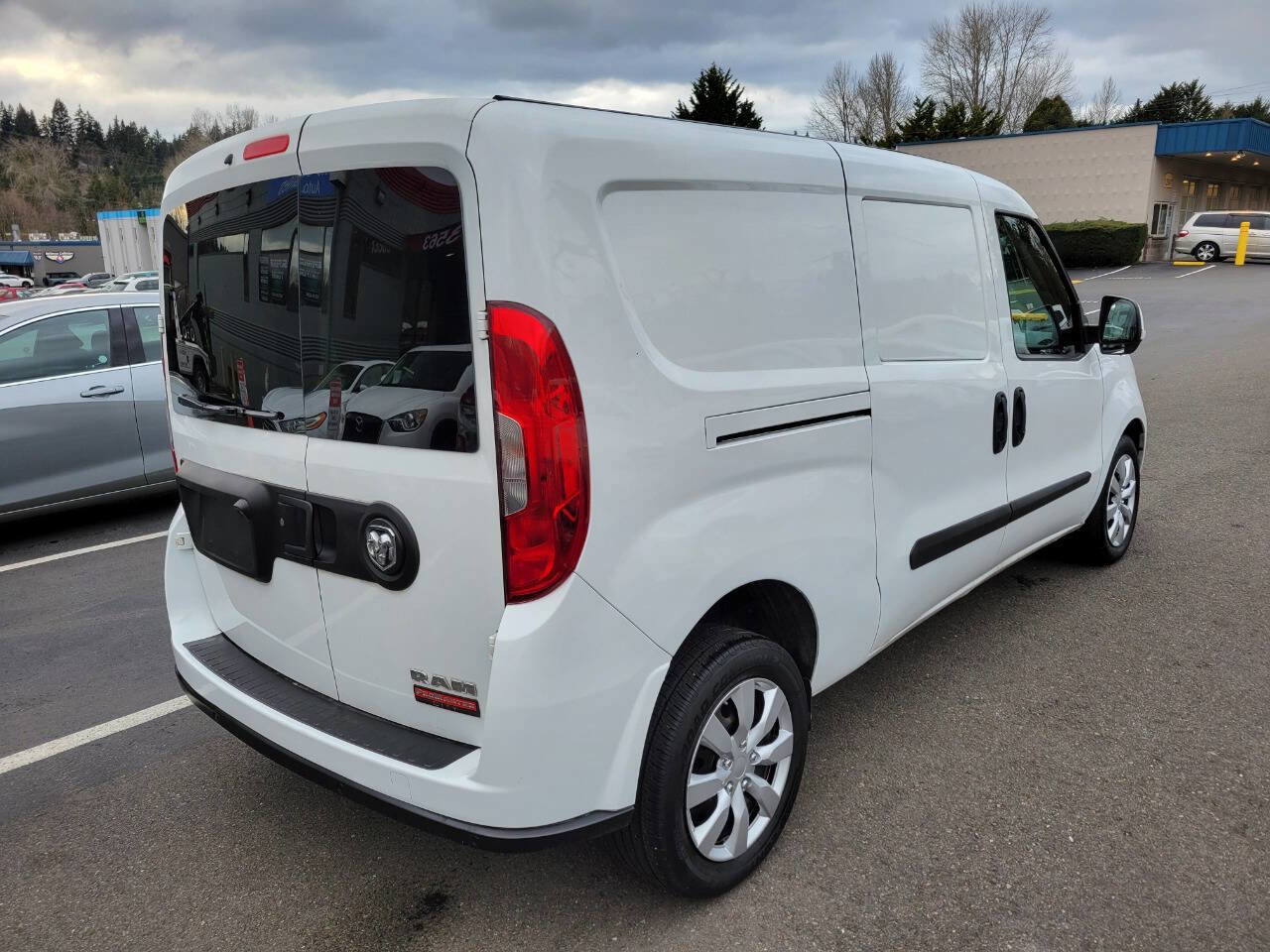 Used 2021 RAM ProMaster City Tradesman SLT image 7