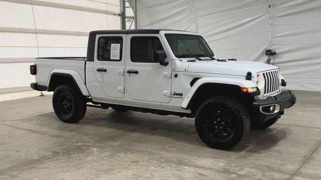 Used 2022 Jeep Gladiator Sport image 2