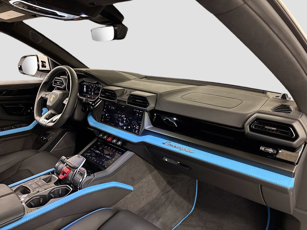 Used 2025 Lamborghini Urus SE AWD/4WD image 14