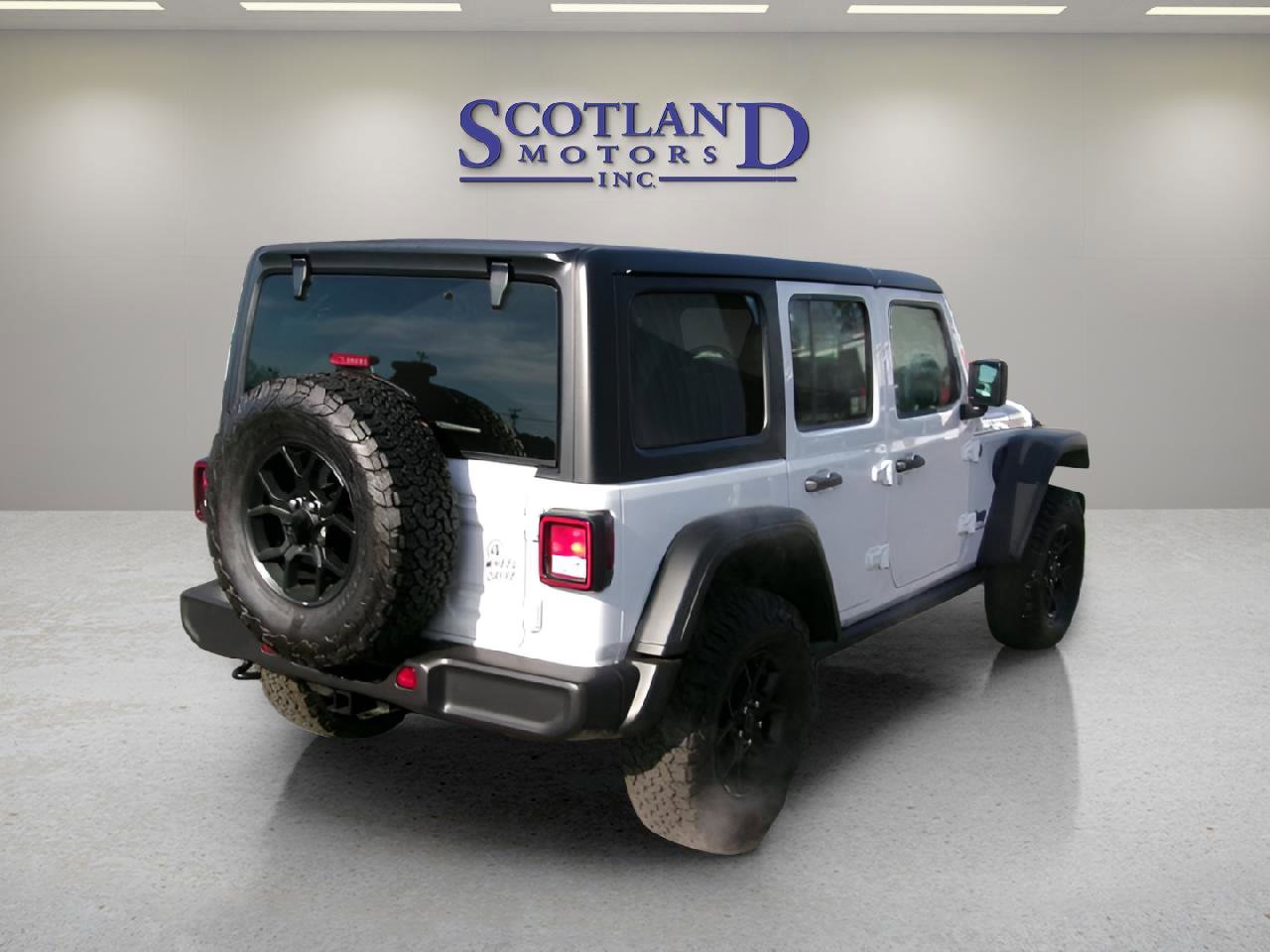 Used 2025 Jeep Wrangler Sport S AWD/4WD image 6
