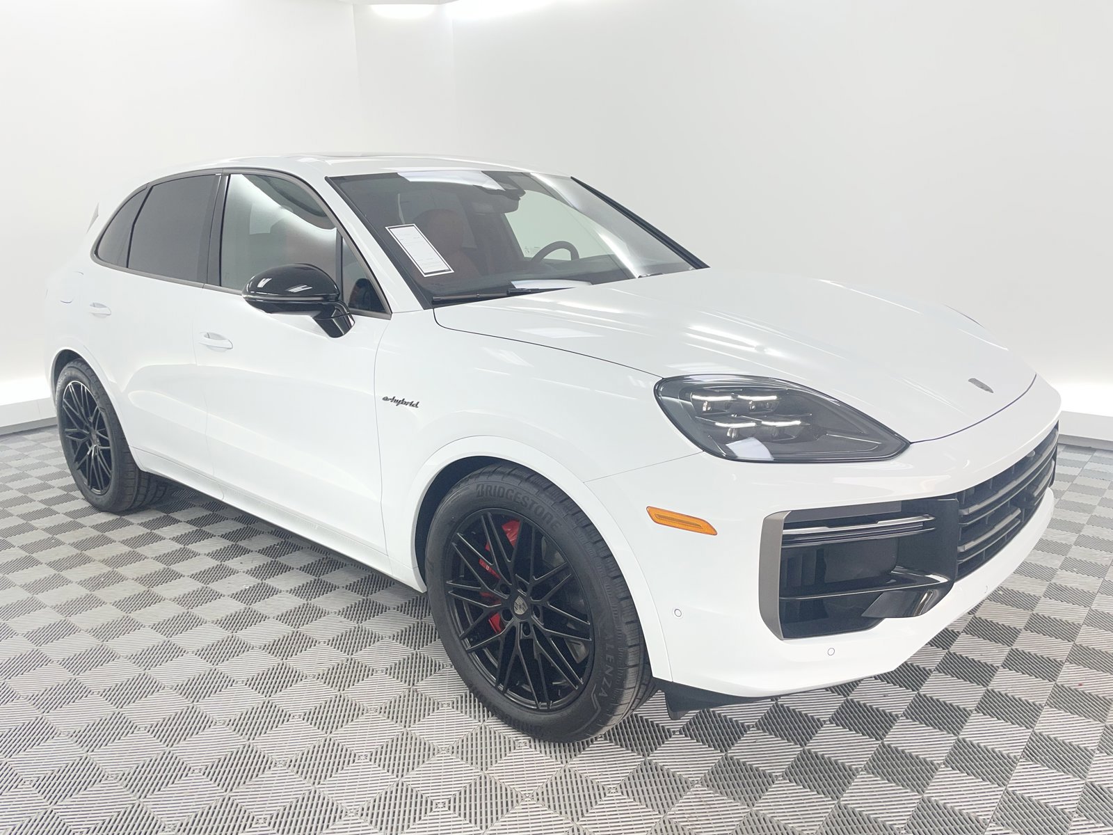 New 2026 Porsche Cayenne Turbo image 30