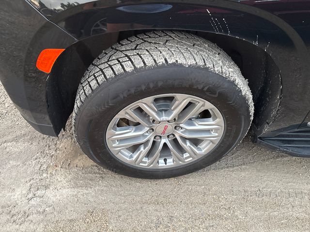 Used 2024 GMC Yukon XL SLT w/ SLT Luxury Package AWD/4WD image 6