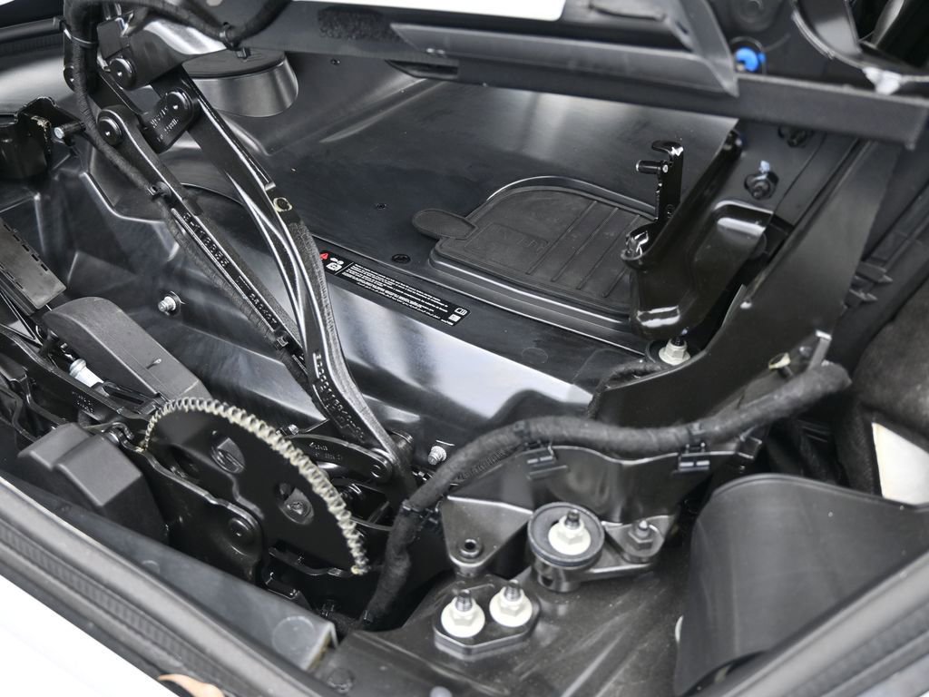 Used 2024 Chevrolet Corvette Stingray Convertible w/ 1LT image 40