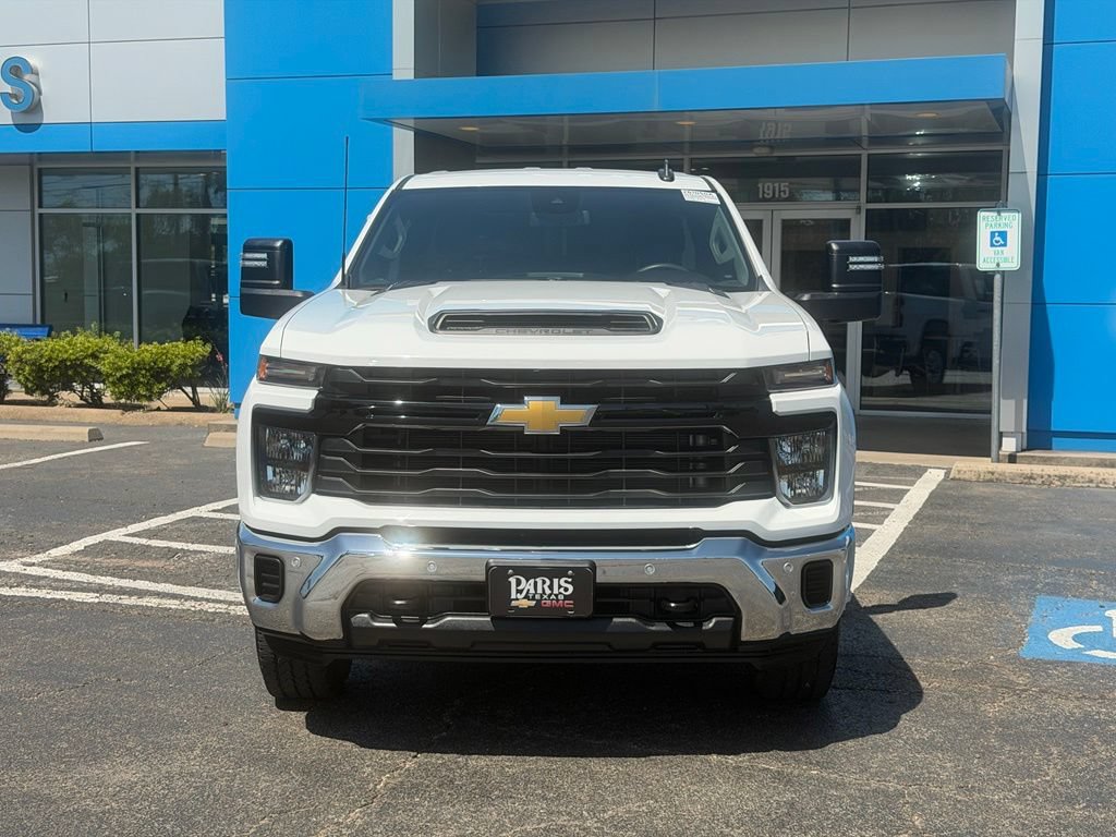 Used 2025 Chevrolet Silverado 2500 W/T AWD/4WD image 2