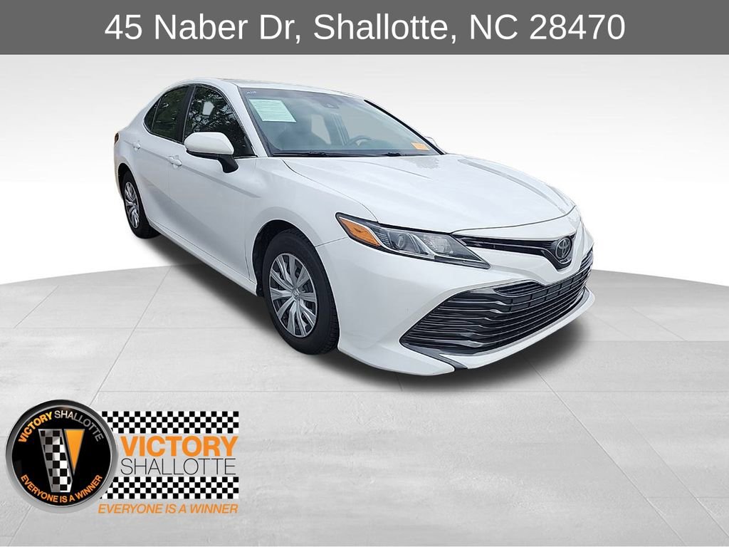 Used 2018 Toyota Camry L image 1