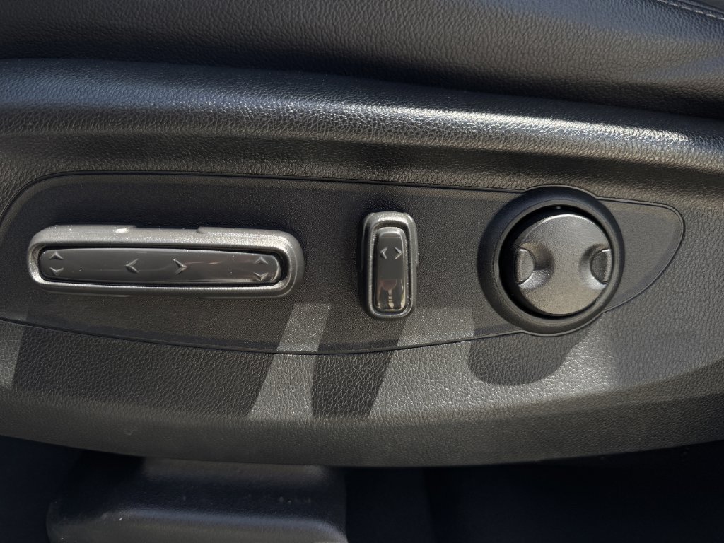 Used 2025 Honda CR-V EX-L image 25