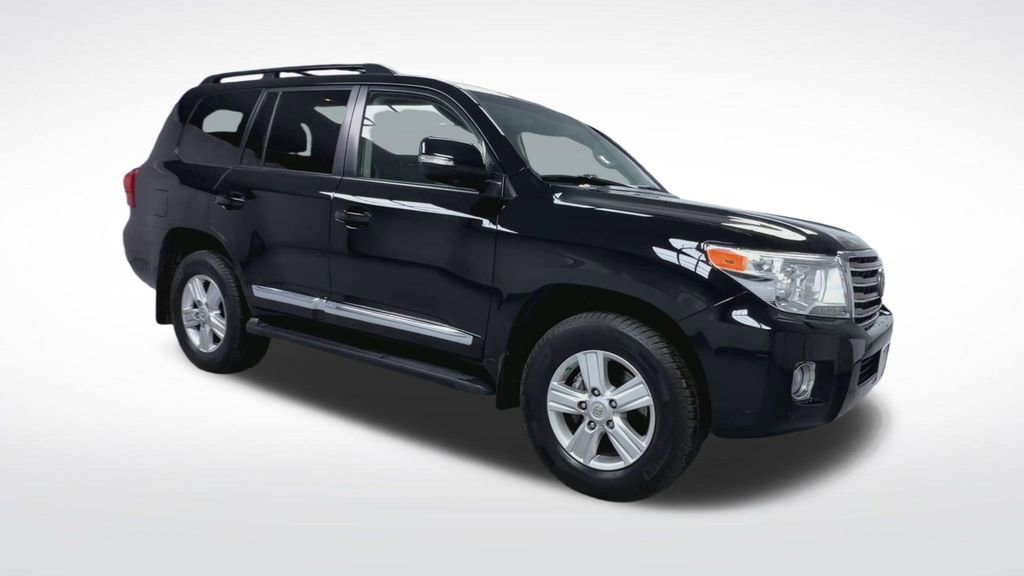 Used 2015 Toyota Land Cruiser image 18