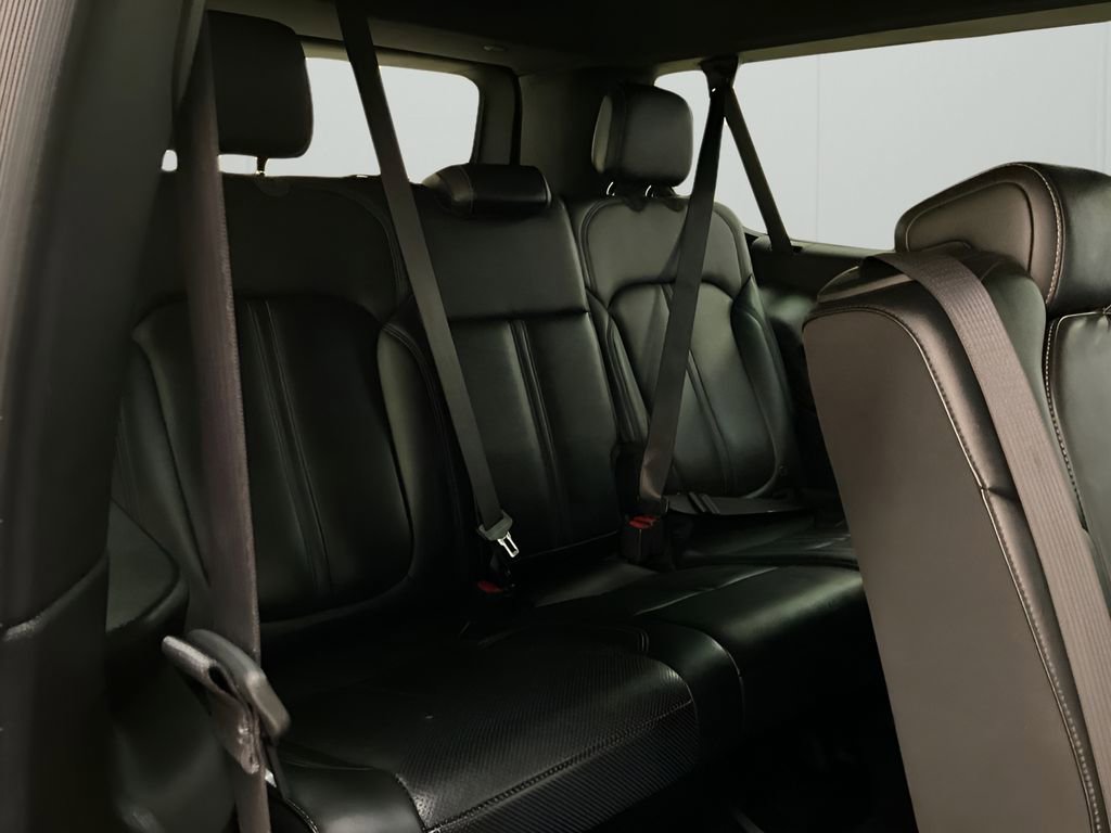 Used 2024 Jeep Wagoneer L Series III w/ Flexible Seating Group image 12