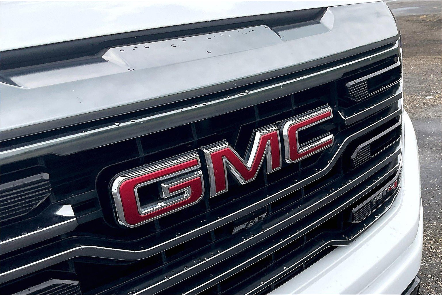 Used 2024 GMC Sierra 1500 AT4 w/ Technology Package image 26