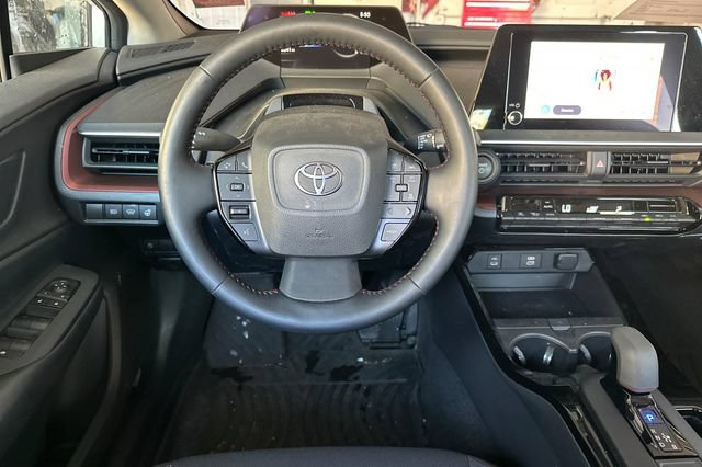 Used 2026 Toyota Prius Plug-In Hybrid FWD image 14