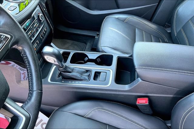 Used 2019 Ford Escape Titanium AWD/4WD image 18