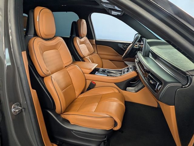 Used 2024 Lincoln Aviator Black Label AWD/4WD image 15