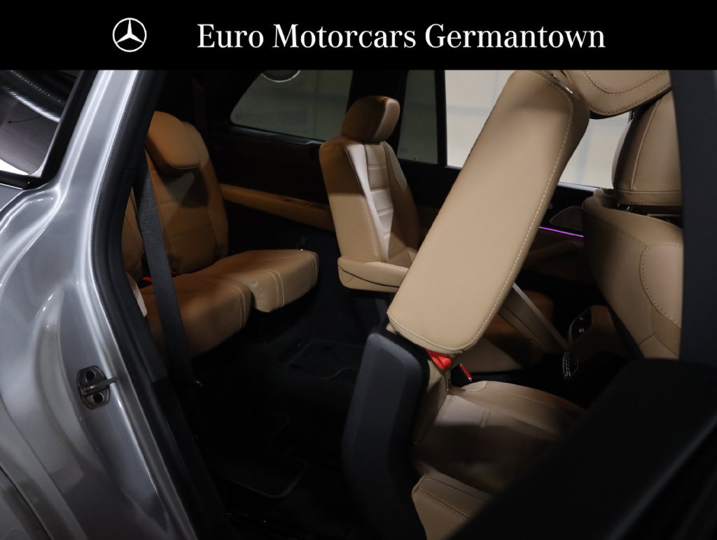 Used 2025 Mercedes-Benz GLS 450 4MATIC image 59