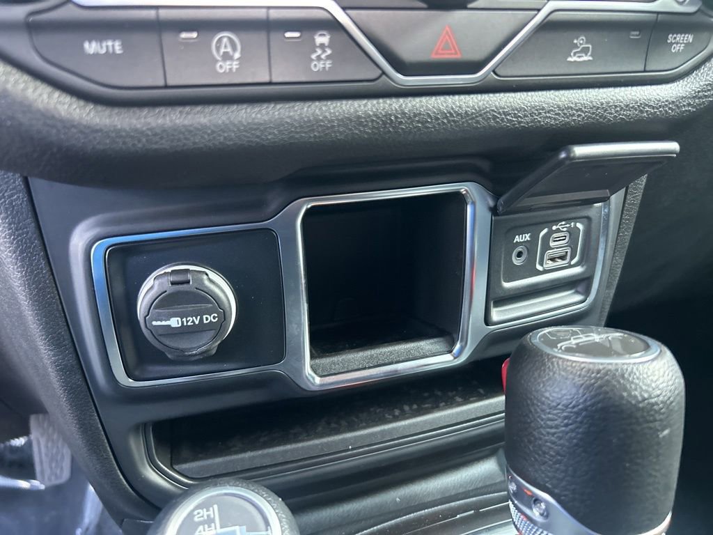 Certified 2024 Jeep Gladiator Sport image 38