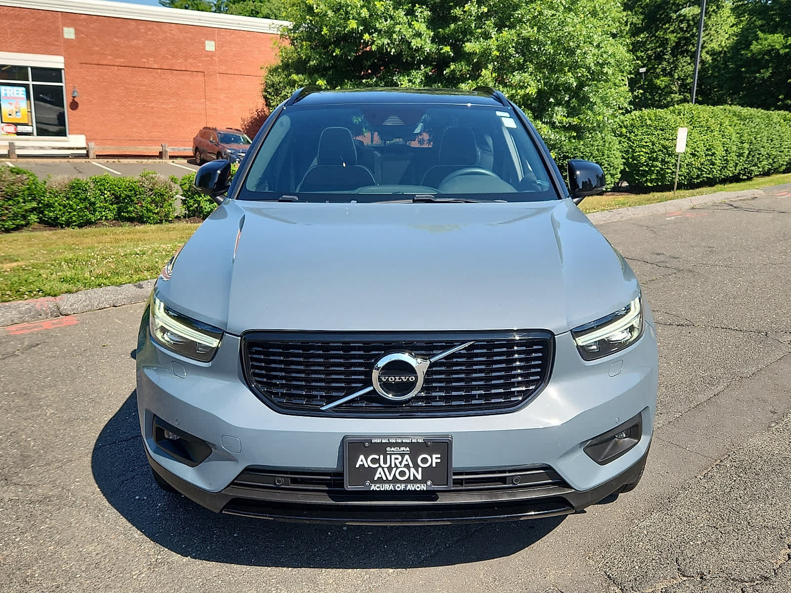 Used 2022 Volvo XC40 T5 R-Design w/ Climate Package AWD/4WD video 2