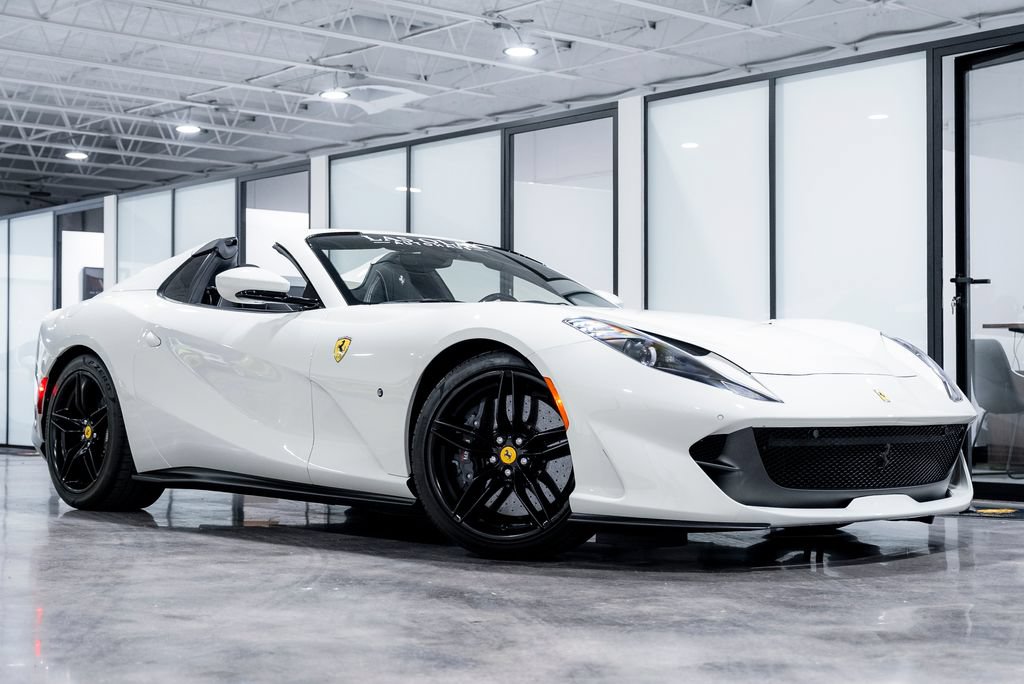 Used 2023 Ferrari 812 GTS RWD image 4