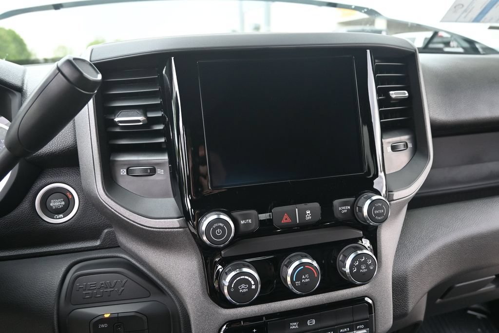 New 2026 RAM 3500 Tradesman AWD/4WD image 34